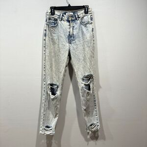 Pull & Bear Distressed Mom Jeans Acid Light Wash Blue Denim 90s Y2K Women sz 4